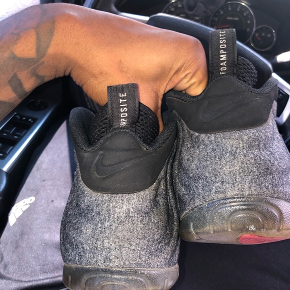 Nike Air Foamposite Pro Tech Fleece - Picture 2 of 6